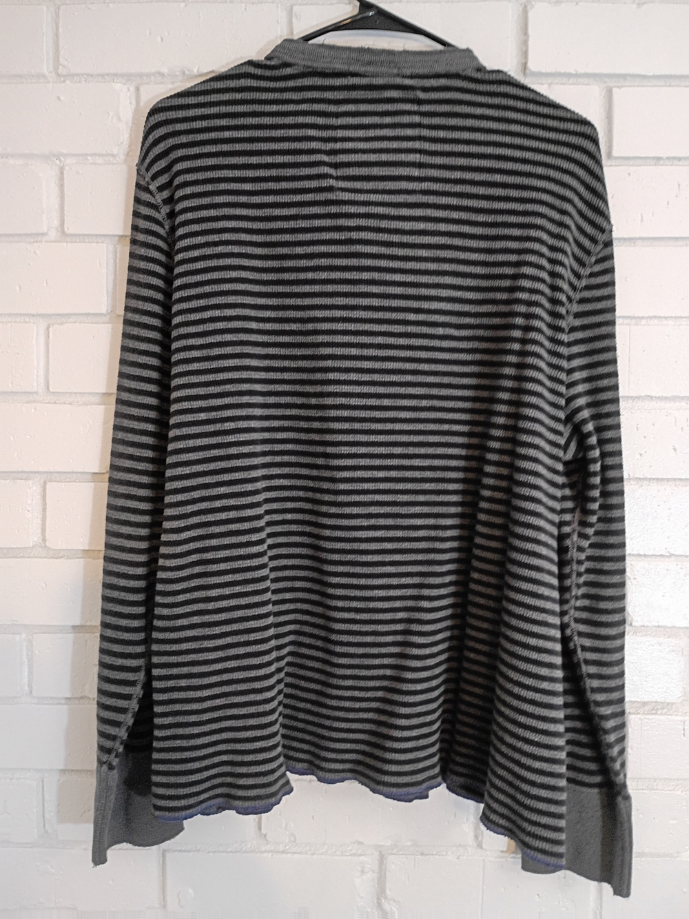 American Eagle Outfitters Gray & Black Striped Henley Size XXL - Picture 4 of 5